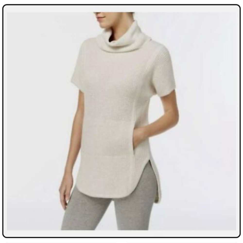 NWT Women’s UGG Selby cream cowl neck short sleeve pullover sweater- Size M